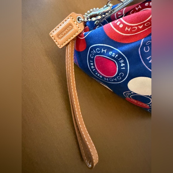 Coach Multicolor Patterned Kiss-Lock Wristlet Clutch - Picture 2 of 6